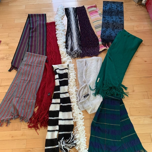 Bundle Of 12 Winter Scarves - Picture 2 of 13